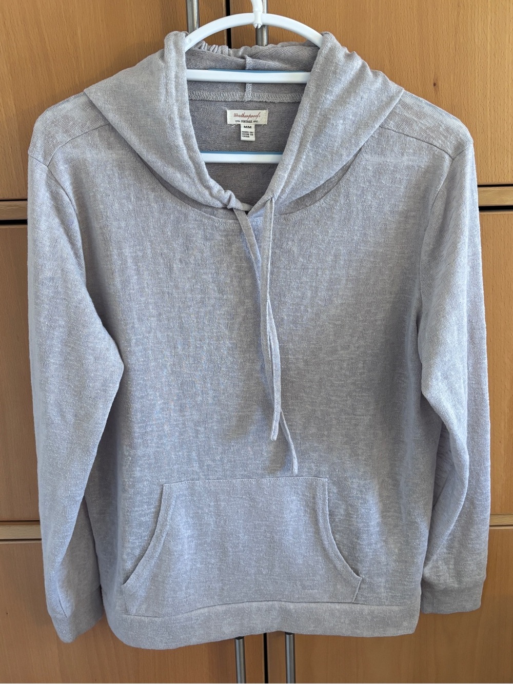 Beachlunchlounge Women's Light Gray Pullover Hoodie